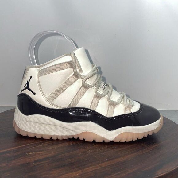Nike Air Jordan 11 Retro Neapolitan Brown DO3857-101 Ps Preschool Boys Size 1Y
